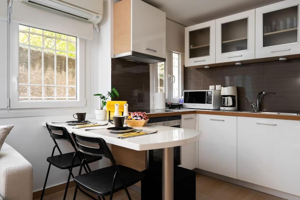 Modern Two Level Apartment In The Heart Of Atenas Exterior foto